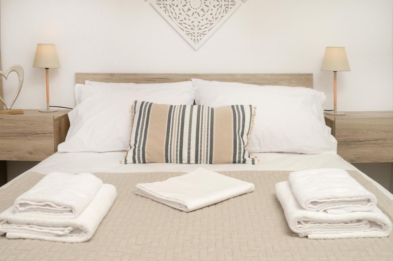 Sand Rooms To Let Nea Roda Exterior foto